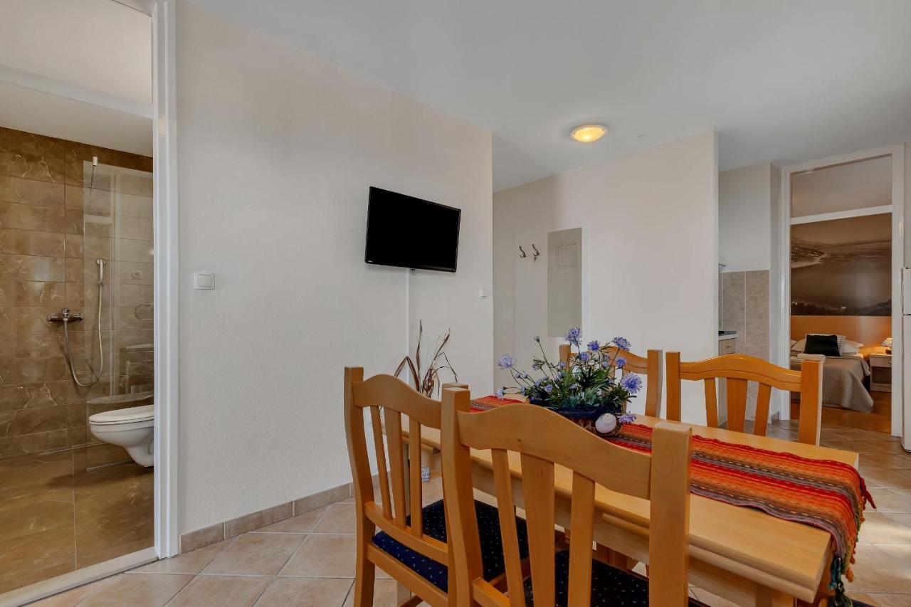 Apartments Vranjes Brela Extérieur photo