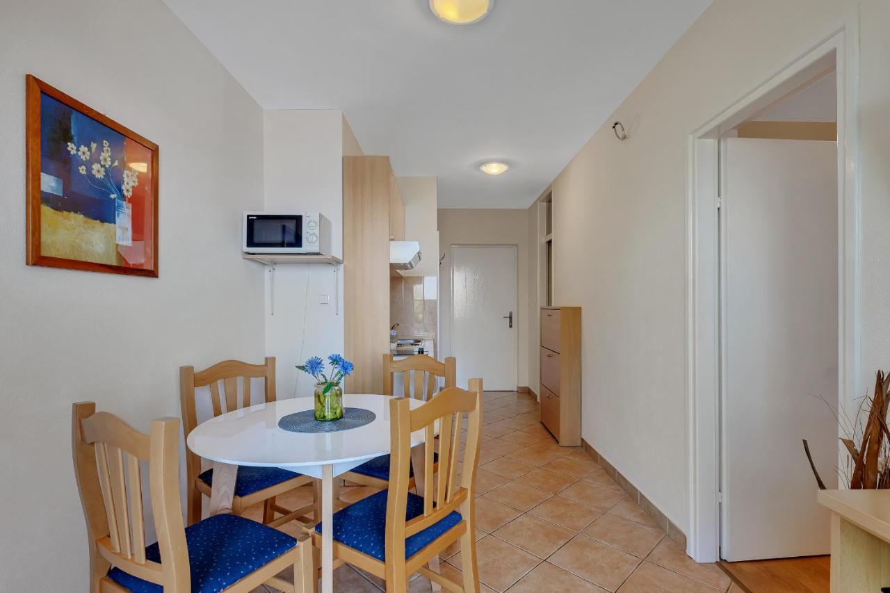 Apartments Vranjes Brela Extérieur photo